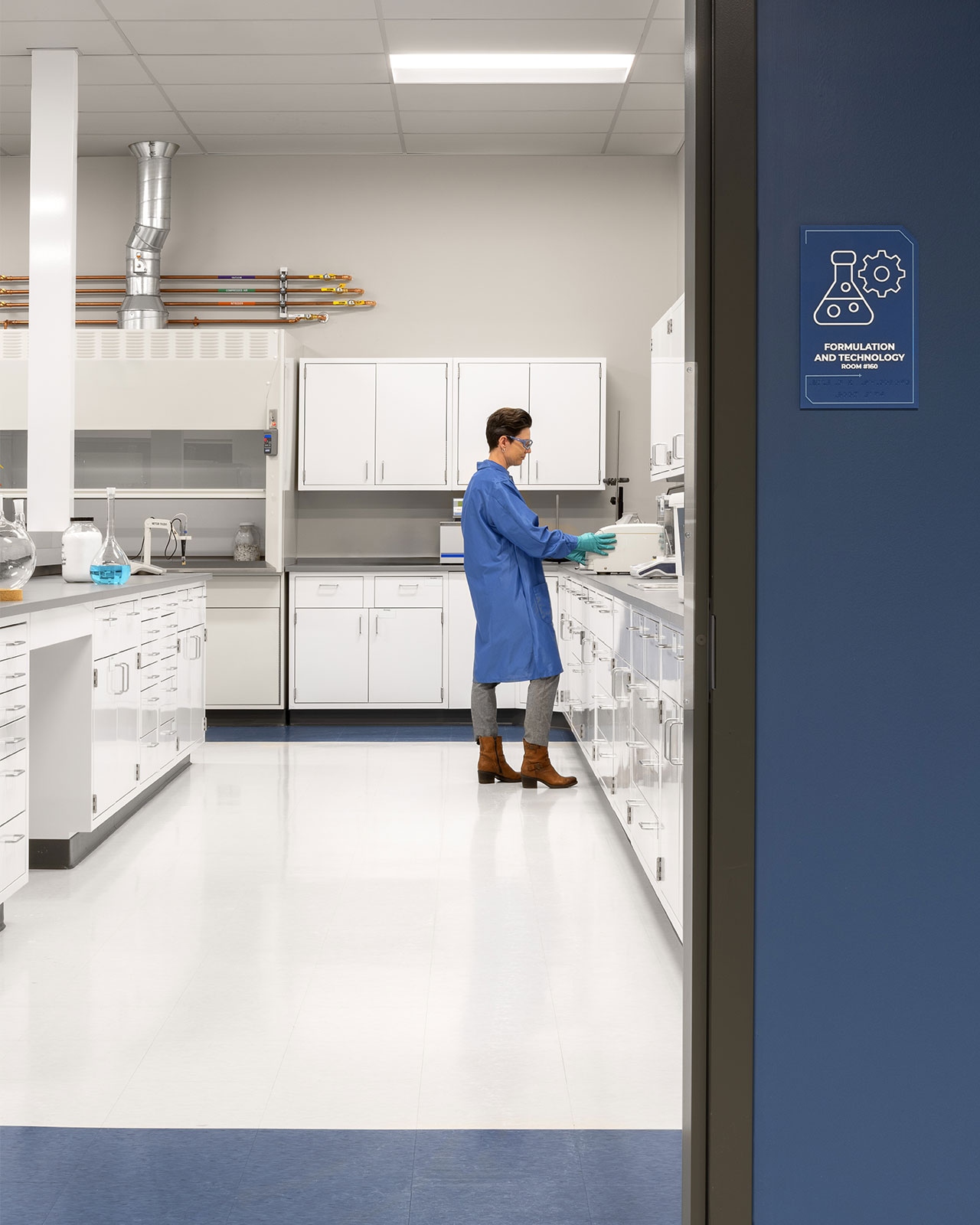 1_header-novus-international-analytics-lab novus international workplace interior design architecture